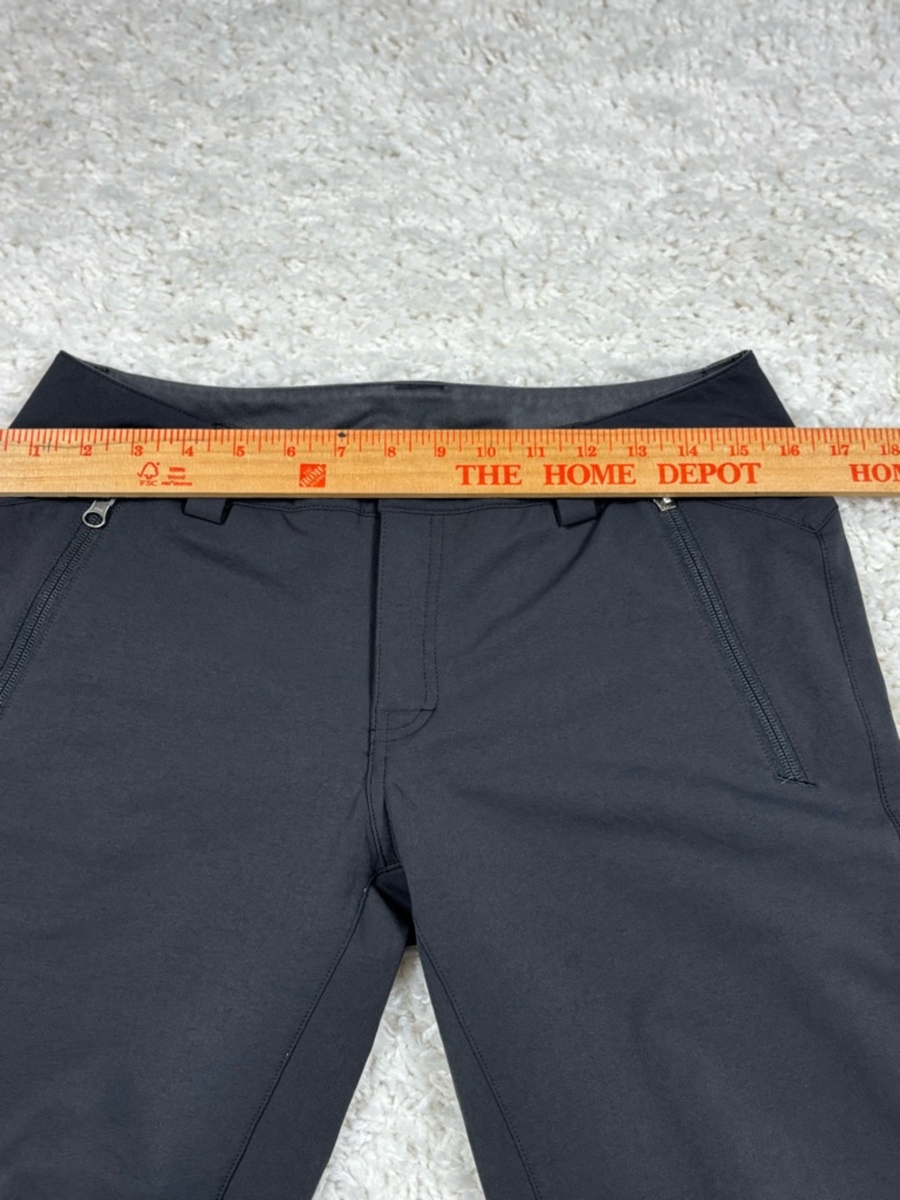 REI Women’s Softshell Pants Size 6 Black Hiking Outdoor Zip Ankle - Picture 10 of 12